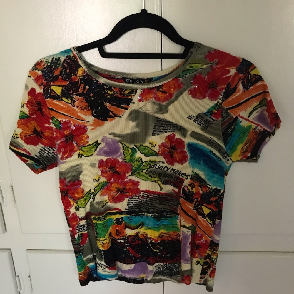 Cute fitted tee!!